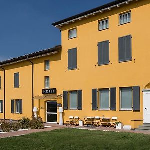 بارما Hotel Forlanini 52 Exterior photo