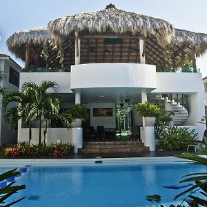 سانتا كروز هواتولكو Villas Maria Isabel Exterior photo