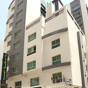 المنامة Desert Pearl Hotel Apartment Exterior photo