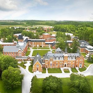 فندق Bishop'S University شيربروك Exterior photo