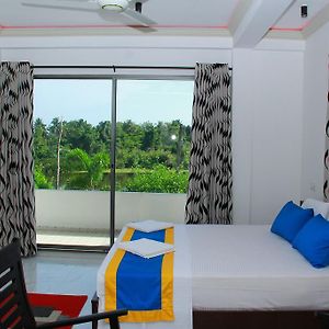 Bandaragama Kamaro Holiday Resorts Exterior photo