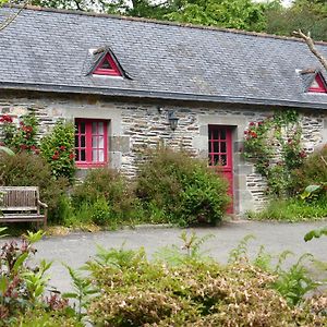 فيلا Moulin De Beuzidou Saint-Urbain  Exterior photo