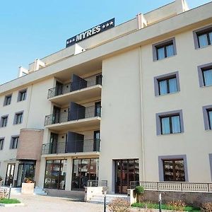 Myres Hotel Residence كاسينو Exterior photo