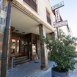 Hotel El Roble سيرفيرا دي بيسويرجا Exterior photo