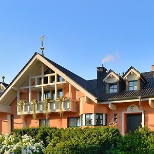 بوبنهاوزن Landhaushotel Hof Wasserkuppe Exterior photo