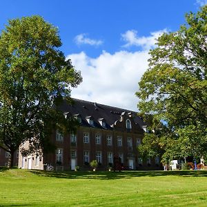 فندق Kloster Langwaden غرفنبرويش Exterior photo