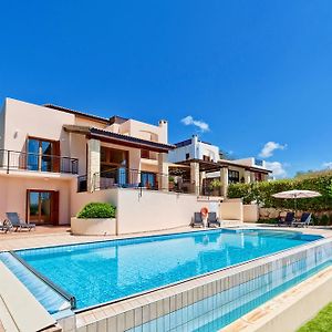 كوكليا 4 Bedroom Villa Helidoni With Private Infinity Pool, Aphrodite Hills Resort Exterior photo