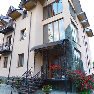 مبيت وإفطار ياريمتشي Glanz Exterior photo