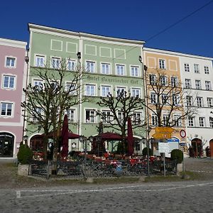 بورغهاوزن Bayerischer Hof Exterior photo