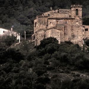 منزل الضيف Castell D'Orpí Exterior photo