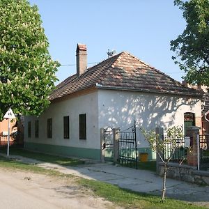 فندق Bike Stop Duna Dunaszentmiklós Exterior photo