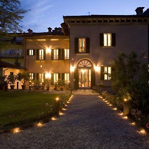 فندق ماراديفي  Palazzo Torriani Exterior photo