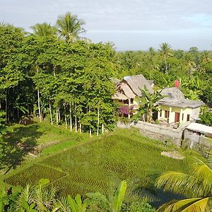تيتيباتو Kembang Kuning Cottages Exterior photo