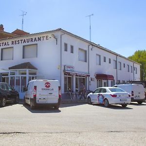 فندق Hostal Restaurante Maria Victoria La Mudarra Exterior photo