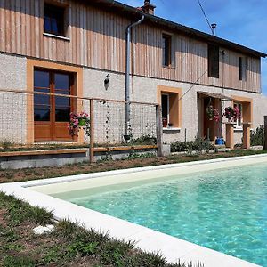 مبيت وإفطار Vendranges La Ferme Du Bouton D'Or Exterior photo