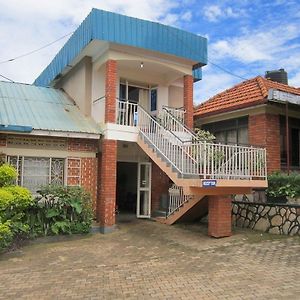Lyamutundwe Keba Inn Exterior photo