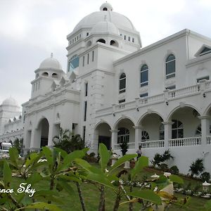 فندق Empire Pacific Castle Yangmei Exterior photo