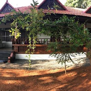 Punalur Kerala Heritage Villa Exterior photo