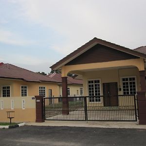 Al-Kahfi Homestay دونجون Exterior photo