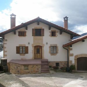 منزل الضيف Villanueva de Arce  في Casa Rural Parriola Exterior photo