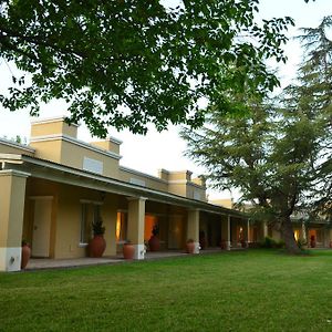 منزل الضيف Capilla del Señor  في Posada Los Eucaliptus Exterior photo