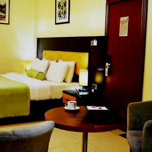 Sweet Spirit Hotel And Suites Danag - بورت هاركورت Exterior photo