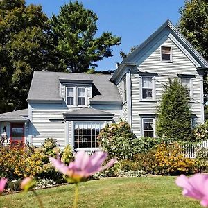 Topsham Black Lantern B&B Exterior photo