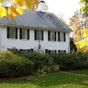 فندق Fletcher Tavern Bed & Breakfast Westford Exterior photo