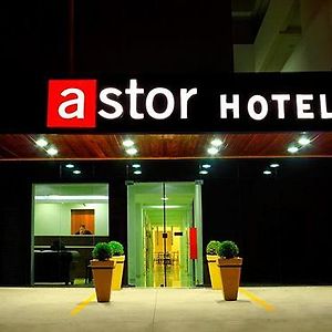 باورو Astor Hotel Exterior photo