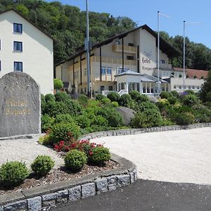 Hotel Burgwirt ديغندورف Exterior photo