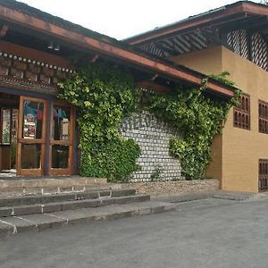 Hotel Olathang بارو Exterior photo