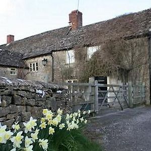 فندق The Hare And Hounds Chedworth Exterior photo