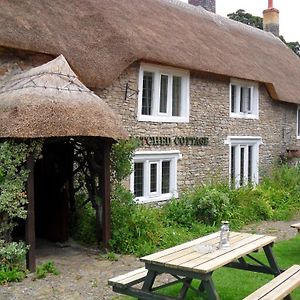 The Thatched Cottage Inn شيبتون ماليت Exterior photo