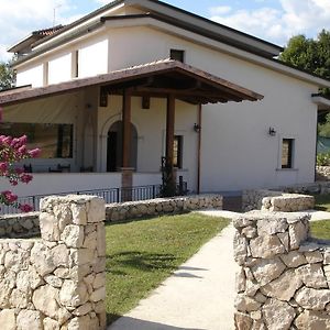 فيلا Agriturismo Casale Sera Fontana Liri Exterior photo