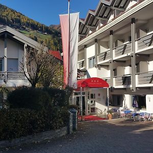 Hotel Tiroler Adler لوتاغو Exterior photo