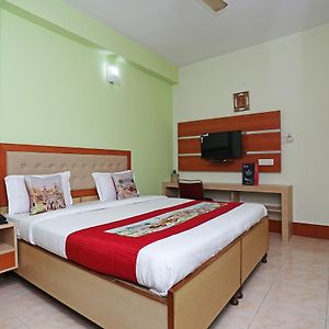 Oyo 9547 Hotel Atmaram بوهفانيشفار Exterior photo