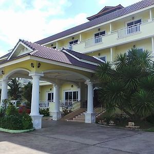 Monrawee Pavilion Resort بيتسانولوك Exterior photo