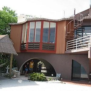 بيغ باين كي Barnacle Bed And Breakfast Exterior photo