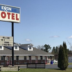 Wausaukee Exxon Quik Stop & Motel Exterior photo