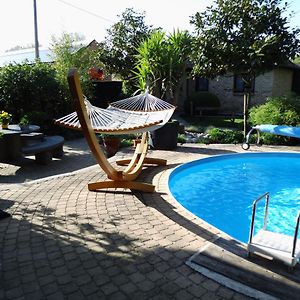 مبيت وإفطار Hulshout Relax Garden Exterior photo