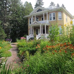 فندق Auberge Taylor Manor سان جورجس Exterior photo