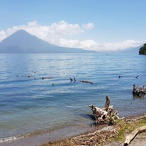 شقة La Riviera De Atitlan San Jorge La Laguna Exterior photo