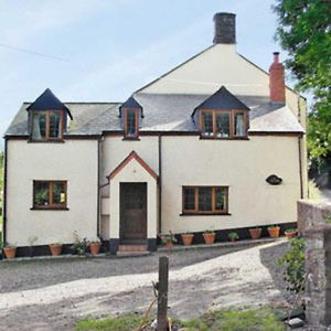 Chipstable Denhill Cottage Exterior photo
