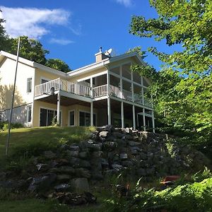 فيلا Club Loisirs Nautiques Quebec Lac-aux-Sables Exterior photo