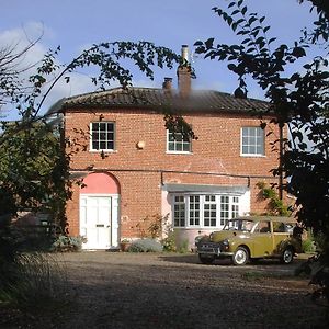 Hindolveston The Old Vicarage Bed And Breakfast Exterior photo