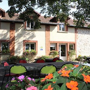 مبيت وإفطار Junhac Auberge De La Normandie Exterior photo