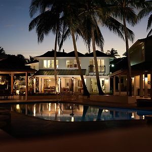 Cherryfield Coral Cay Villas Exterior photo