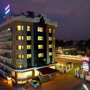 فندق فندق داس كونتيننتال Thrissur Exterior photo