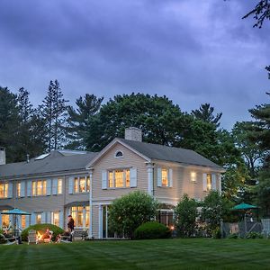 لي Devonfield Inn Exterior photo