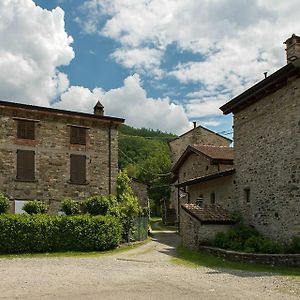 Ferriere Albergo Diffuso Casa Delle Favole Exterior photo